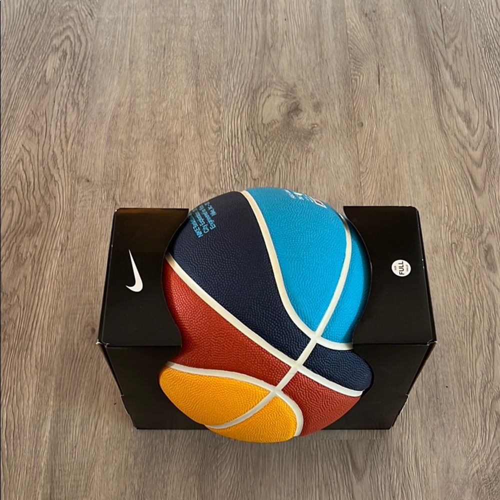 Nike city Exploration Basketball